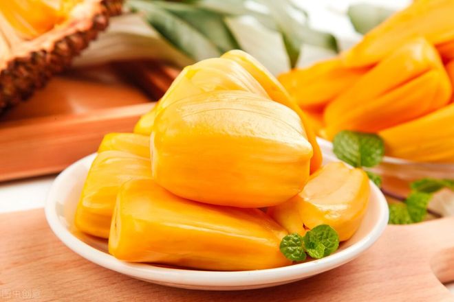 公鸡母鸡拖拉机